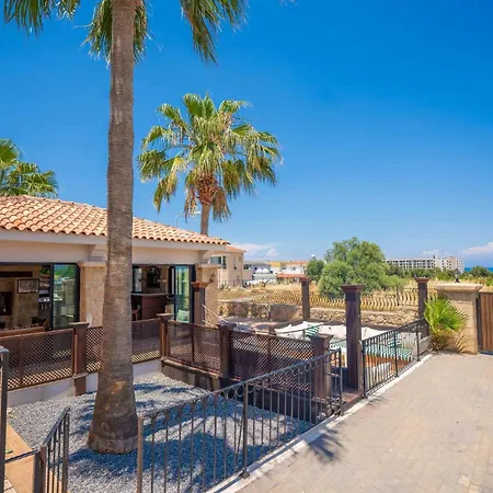 Villa Poolside Bar Sea Views Atalky